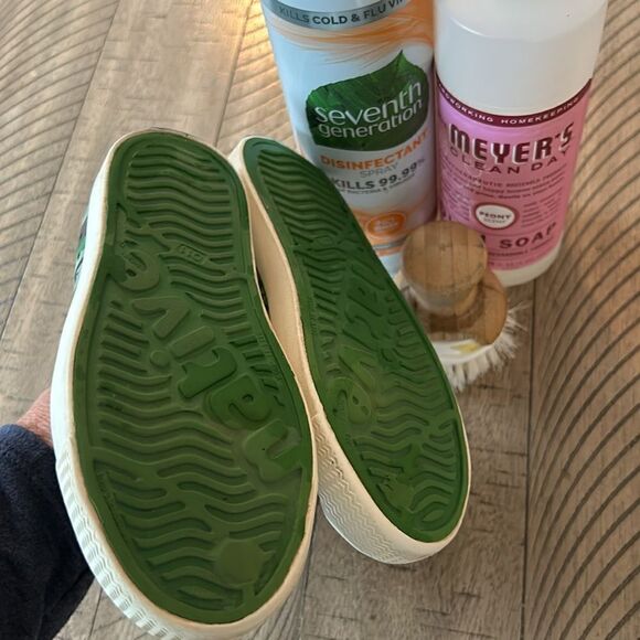 Camo Natives Made 4 Adventure ⛺️ Great at Pool 🏊 or beach 🏖️ easy to clean 🧼 - Picture 12 of 17